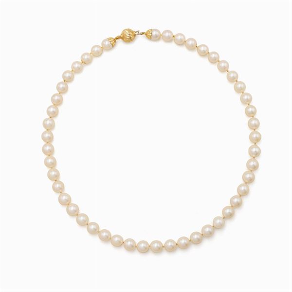 Collana ad un filo di perle coltivate