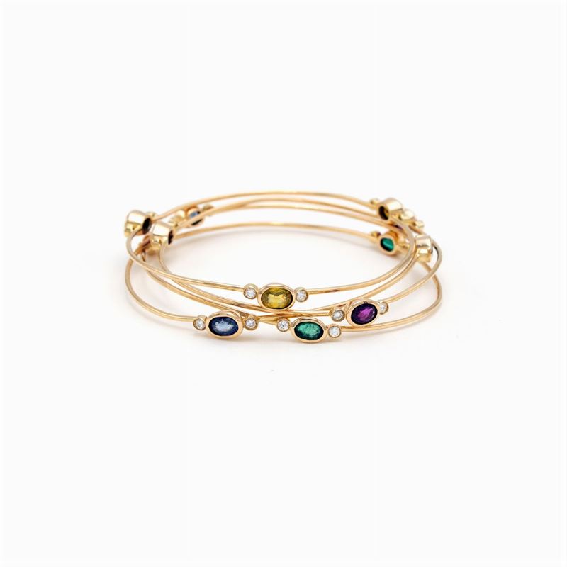 Quattro Bracciali a Manetta in Oro Giallo 18kt