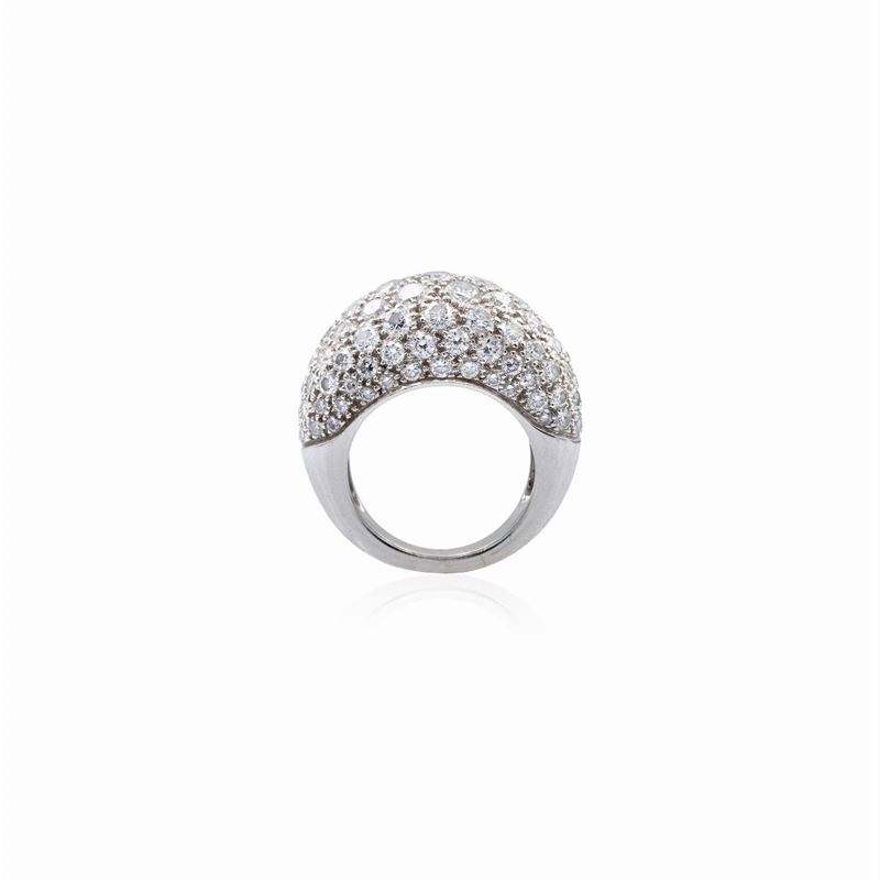 Van Cleef & Arpels Anello Bombé