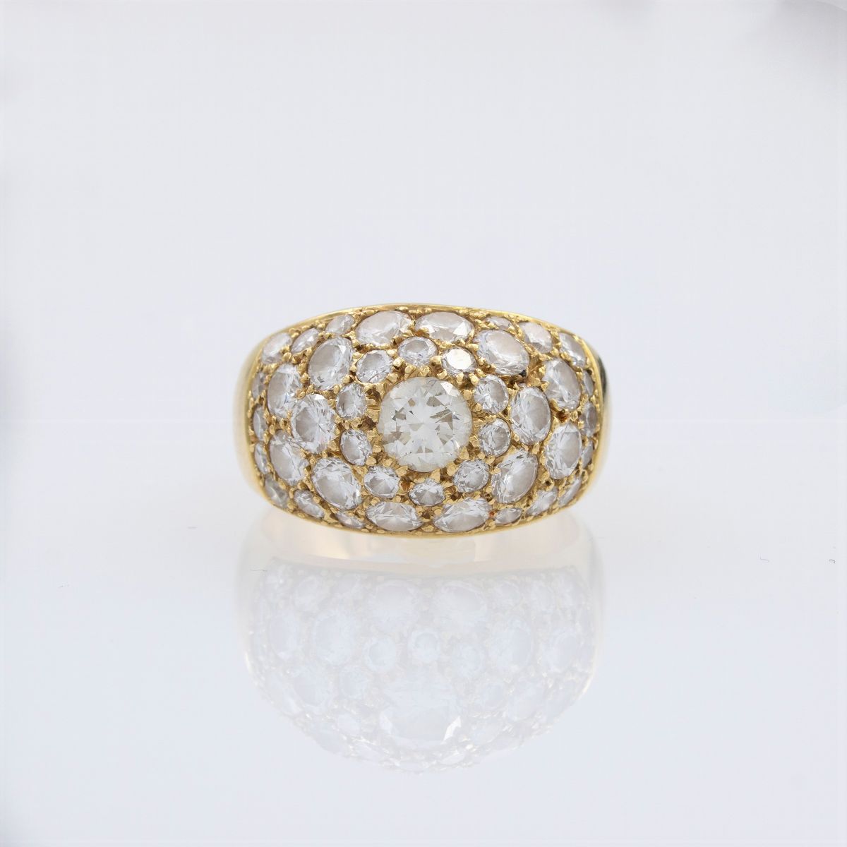 Bulgari Anello in Oro Giallo 18 Kt e Diamanti