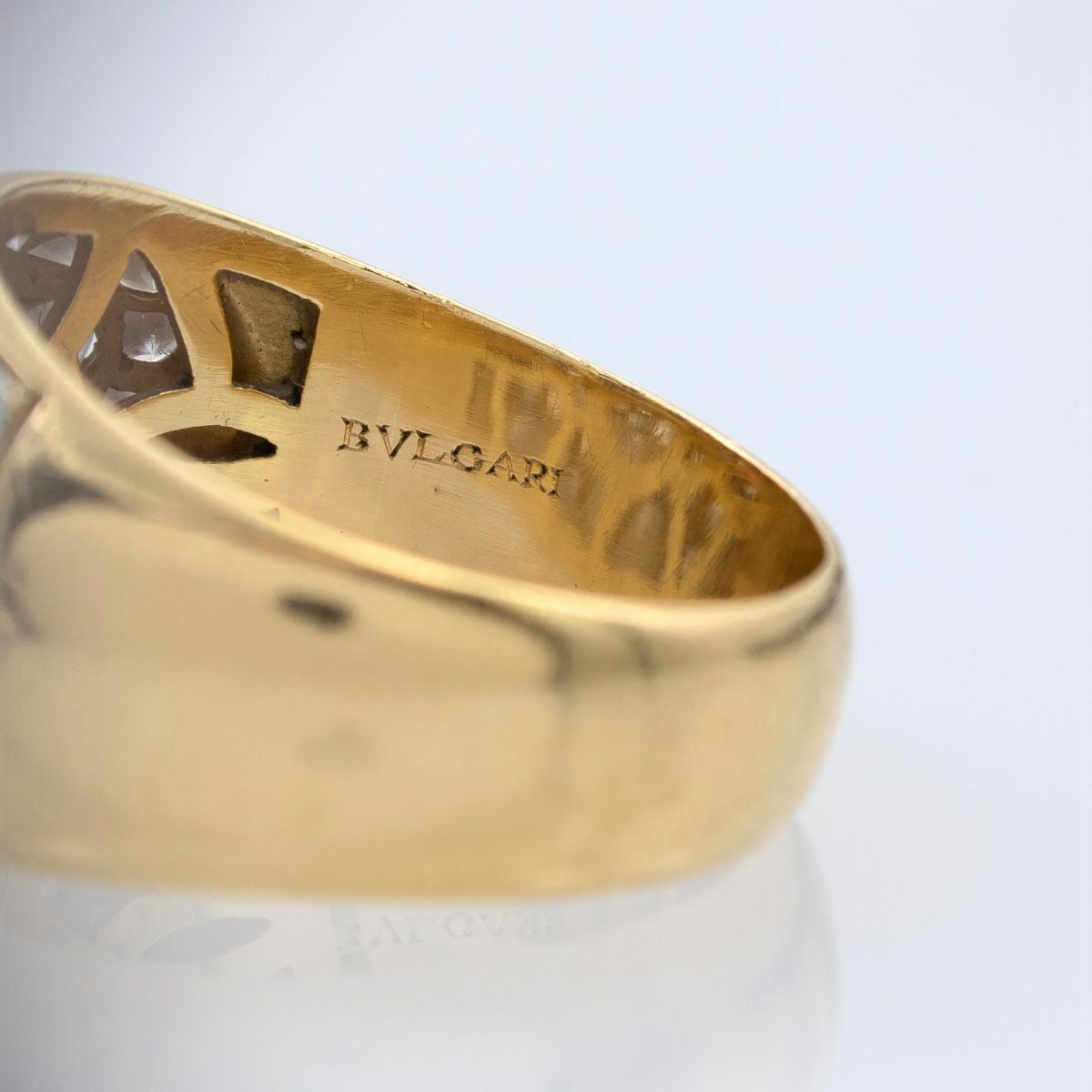 Bulgari Anello in Oro Giallo 18 Kt e Diamanti