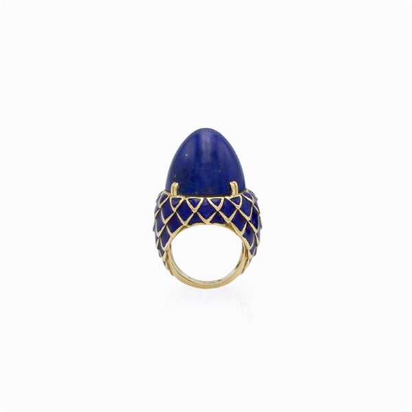 Van Cleef & Arpels cocktail ring