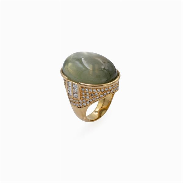 18kt yellow gold moonstone and diamond cocktail ring