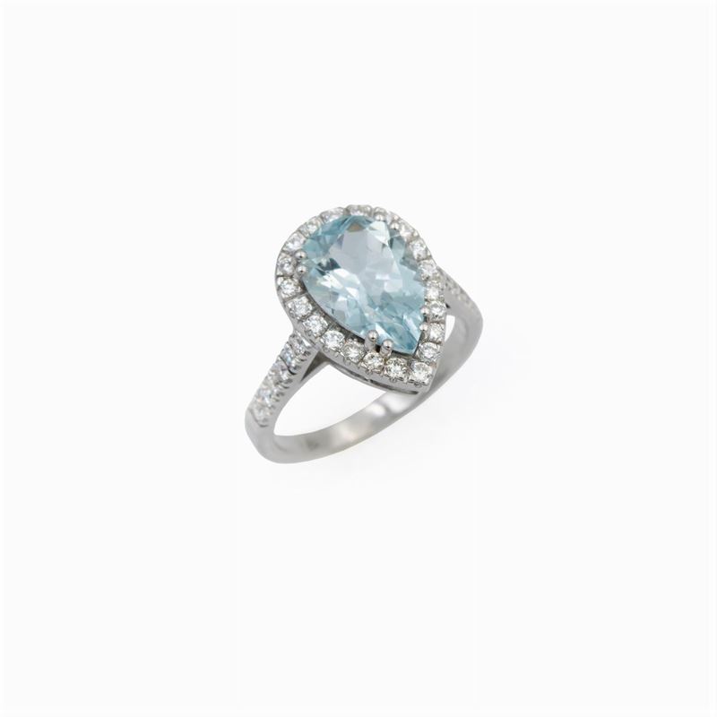 Anello in Oro Bianco 18kt con Acquamarina