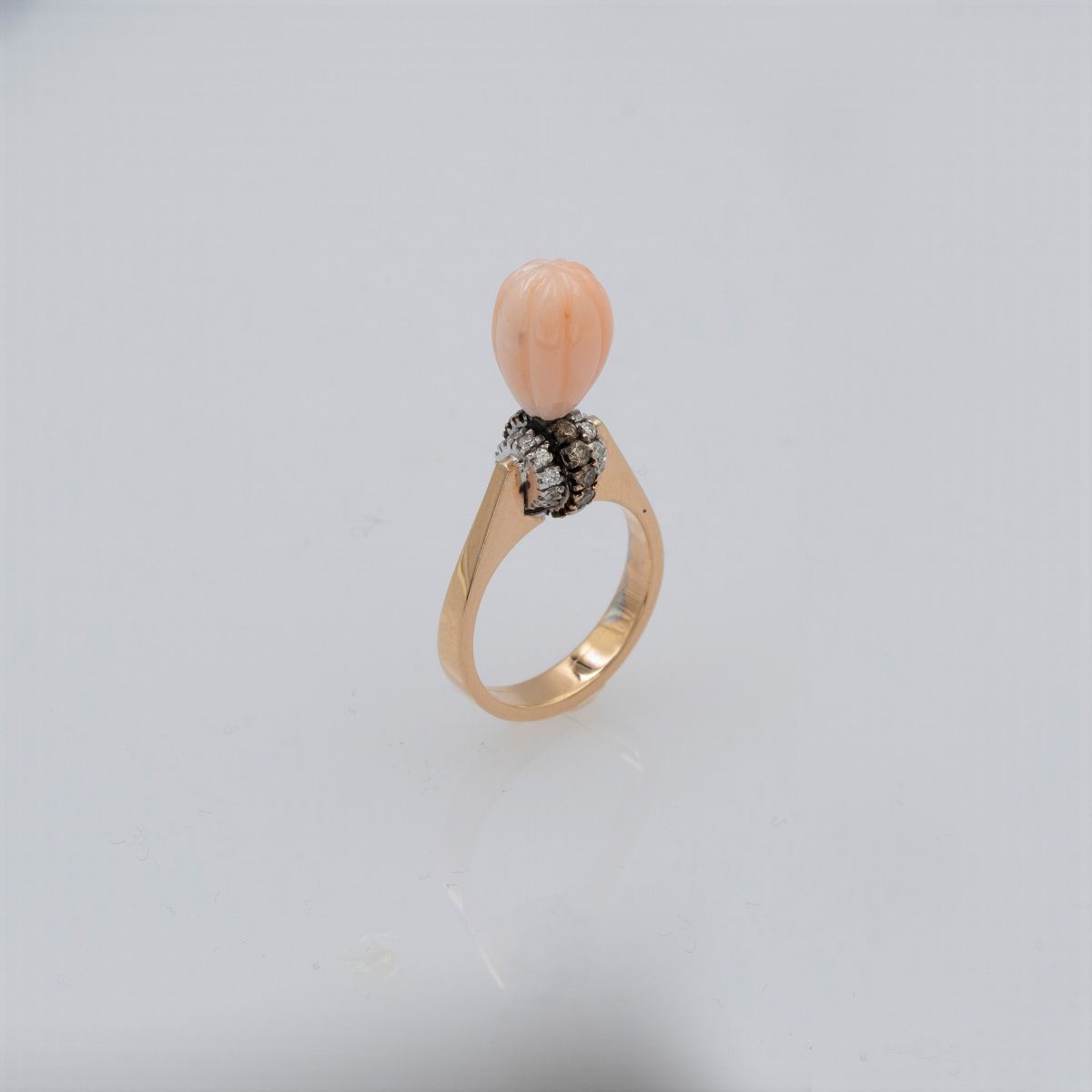 Anello in Oro Rosa 18kt con Pendente Girevole