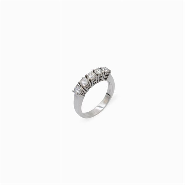 18kt white gold and diamonds riviere ring