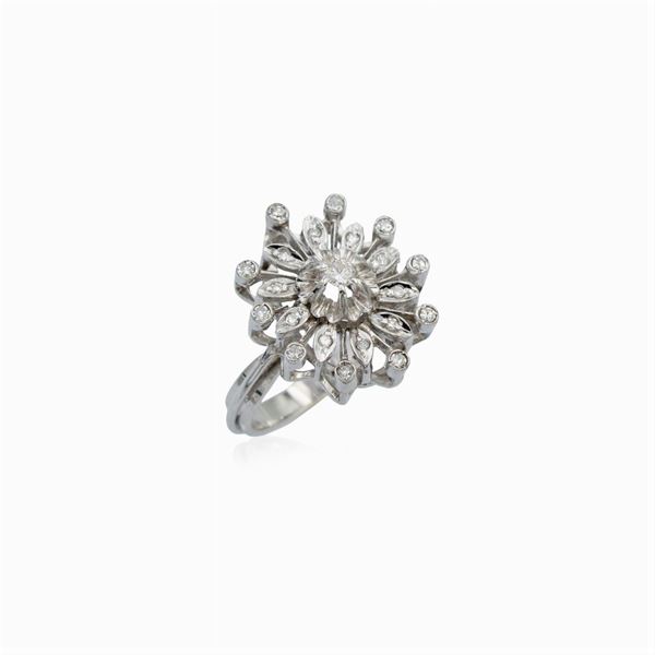 Anello in oro bianco 18kt e diamanti