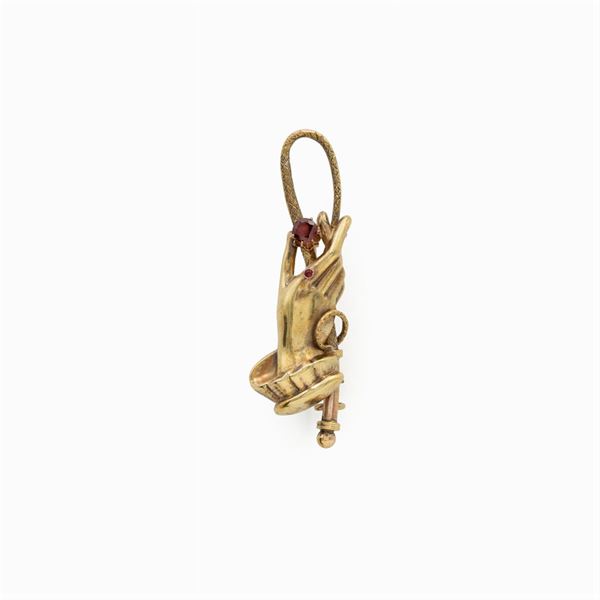 Antique Victorian hand brooch