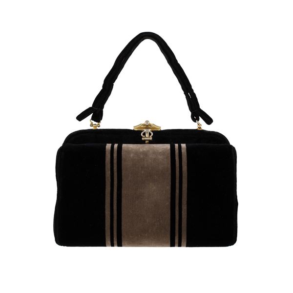 Roberta di Camerino vintage handbag  - Auction Timed Auction Web Only - Colasanti Casa d'Aste