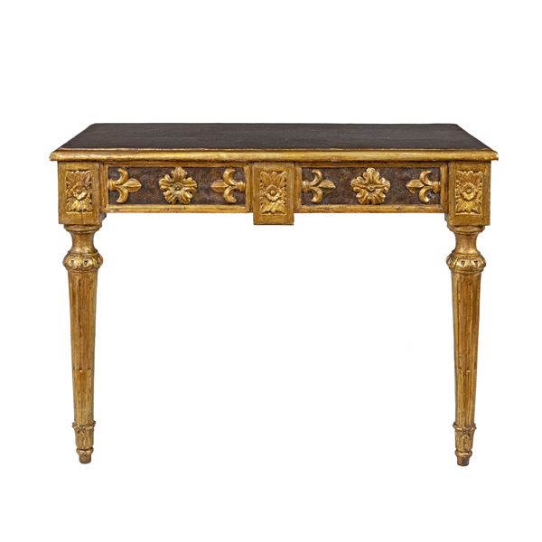 Gilded and lacquered carved wood console