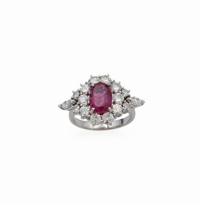 Anello in Oro Bianco 18kt Rubino Naturale Ceylon