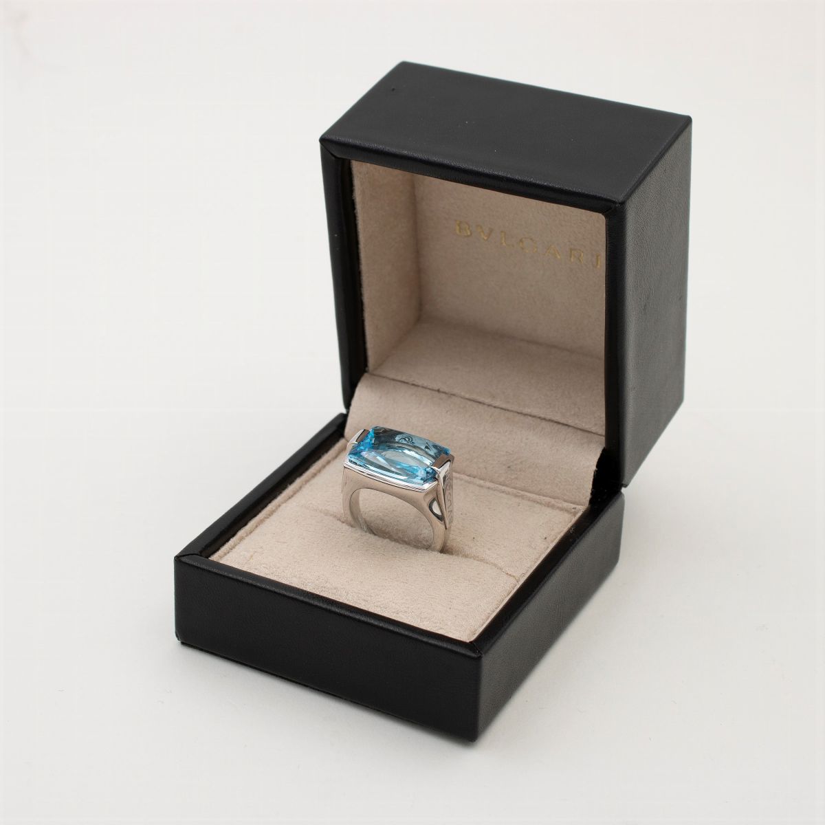 Bulgari Anello Collezione Metropolis