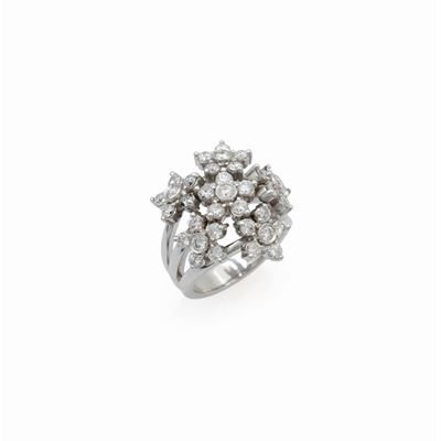 Anello Girevole a Motivo Floreale in Oro Bianco 14kt