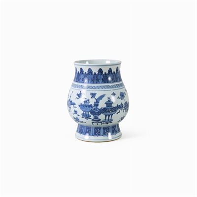 Vaso in Porcellana Bianca e Blu