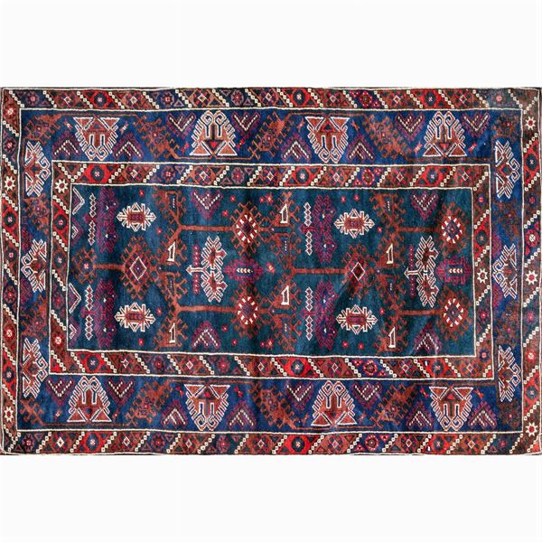 Tappeto orientale  (XX Sec.)  - Asta Dipinti Antichi, Arredi, Sculture e Oggetti d'Arte - Colasanti Casa d'Aste