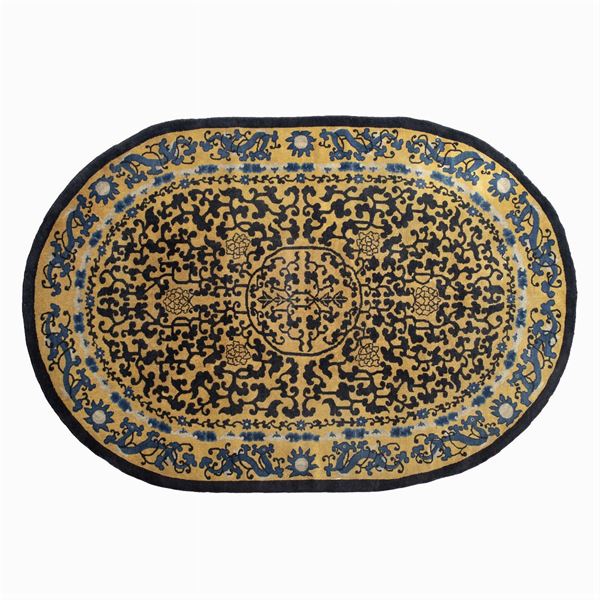 Oval Chinese carpet