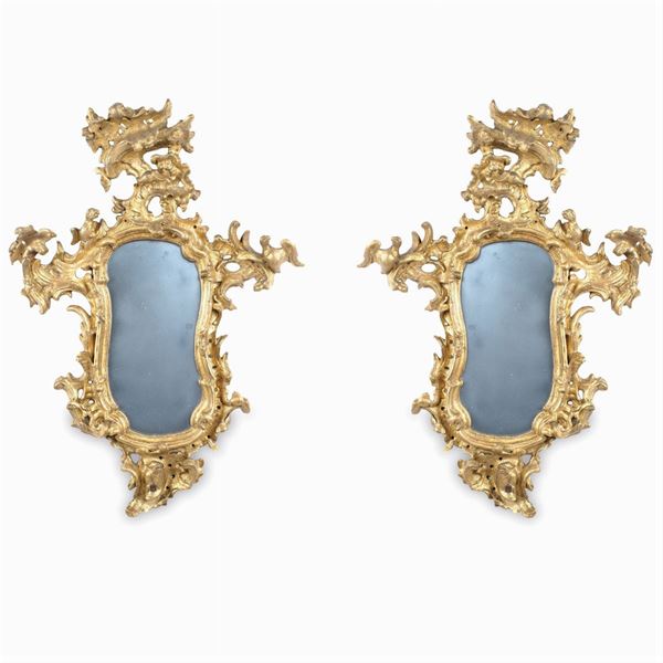 Pair of mirrors