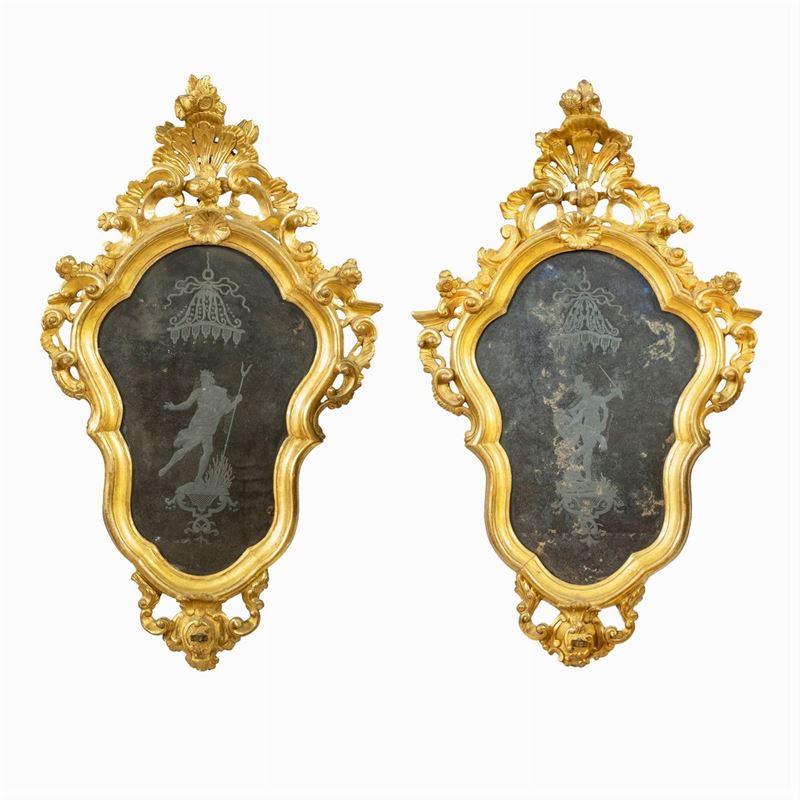 Coppia di Specchiere in Legno Dorato