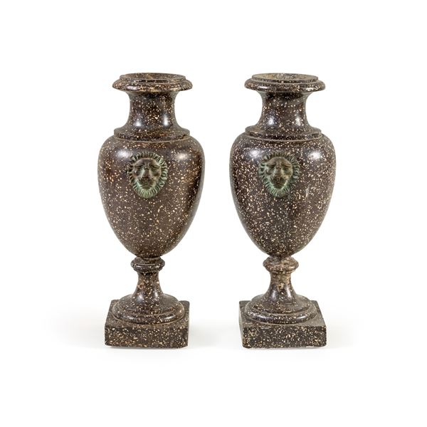Pair of scagliola vases  (Rome, 19th century)  - Auction Old Master Paintings, Furniture, Sculpture and Works of Art - Colasanti Casa d'Aste