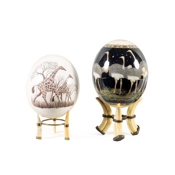 Two ostrich eggs  (20th century)  - Auction Timed Auction Web Only - Colasanti Casa d'Aste