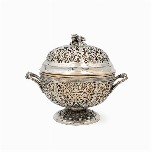 Silver and vermeil cup, with lid