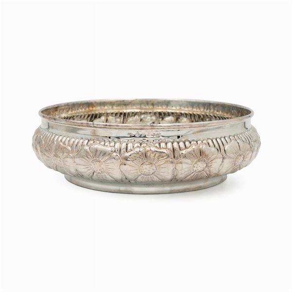 Silver centerpiece