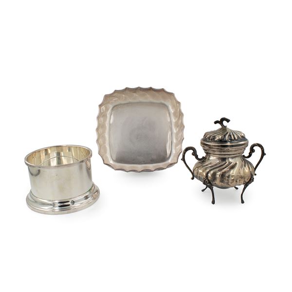 Group of silver objects (3)  (Italy, 20th century)  - Auction Fine Silver and the Art of the Table - Colasanti Casa d'Aste