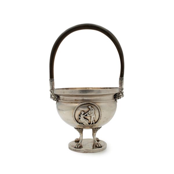 Silver basket with handle  (Rome, 19th century)  - Auction Fine Silver and the Art of the Table - Colasanti Casa d'Aste