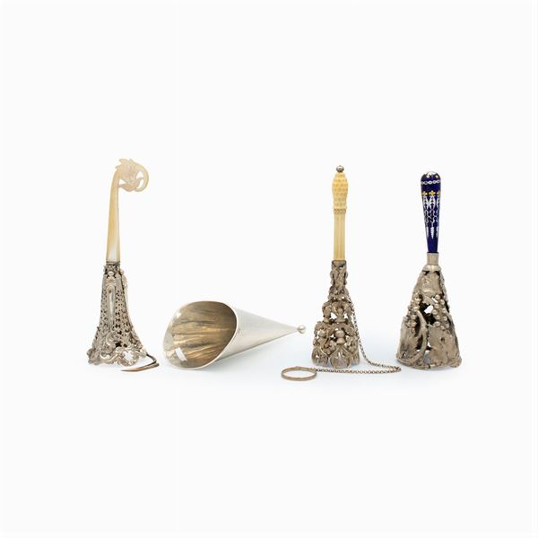 Group of silver bouquet holders (4)