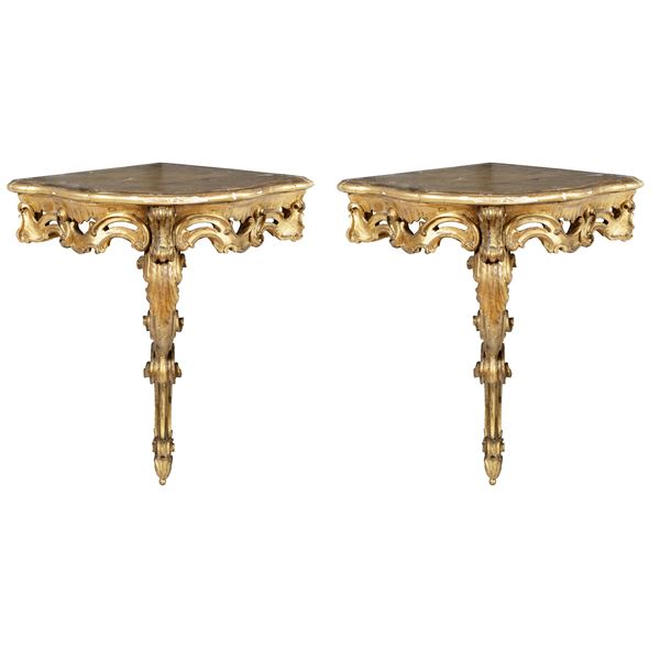 Pair of giltwood corner cabinets  (Italy, 20th century)  - Auction Furniture Sculpture and Works of Art - Web Only - Colasanti Casa d'Aste