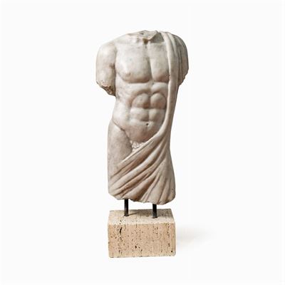 Torso Virile in Marmo Bianco