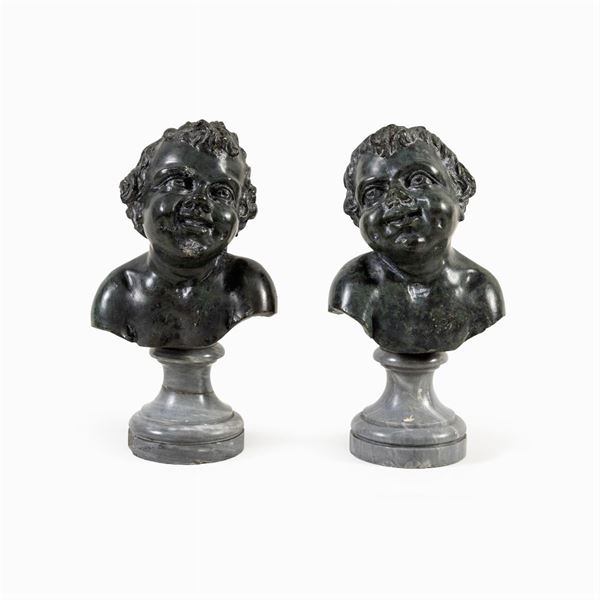 Coppia di piccoli busti ritratto in marmo  (XIX Sec.)  - Asta Dipinti Antichi, Arredi, Sculture e Oggetti d'Arte - Colasanti Casa d'Aste