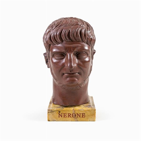 Testa in marmo rosso antico