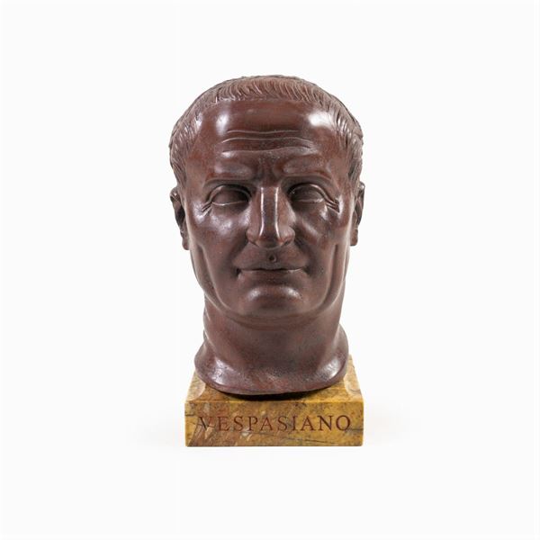 Testa in marmo rosso antico