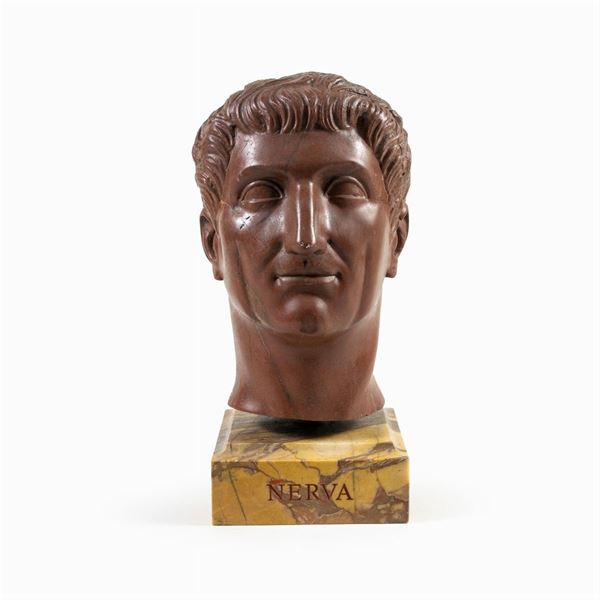Testa in marmo rosso antico