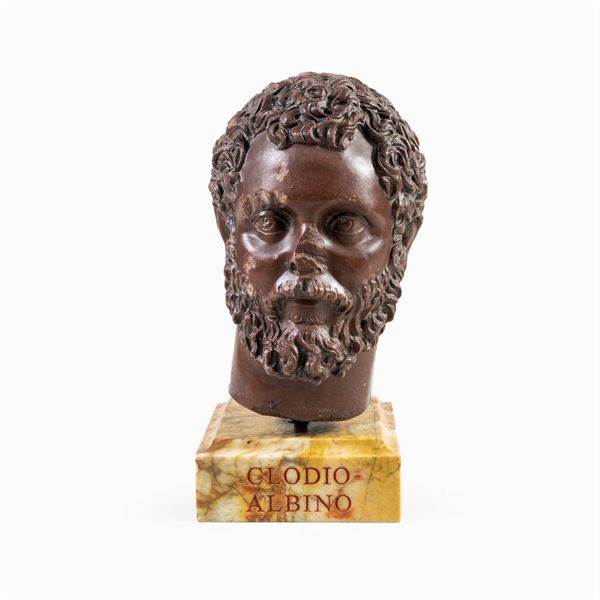 Testa in marmo rosso antico