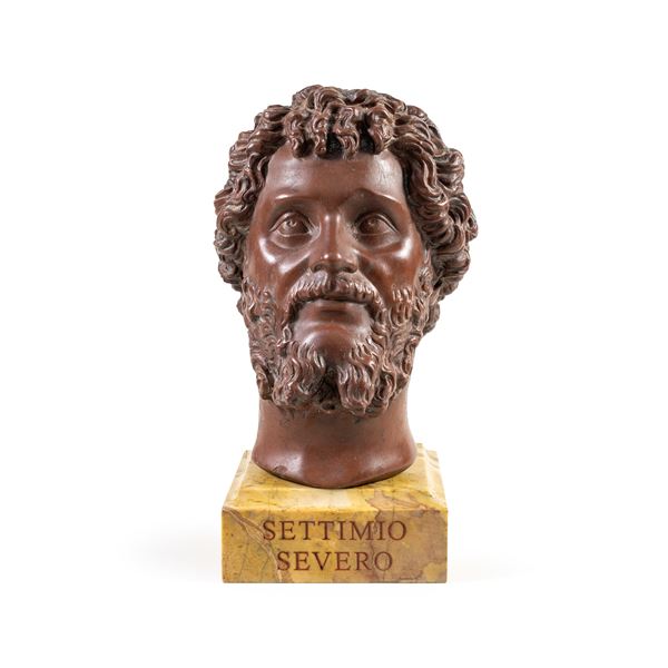 Antique red marble head  (19th-20th century)  - Auction Old Master Paintings, Furniture, Sculpture and Works of Art - Colasanti Casa d'Aste
