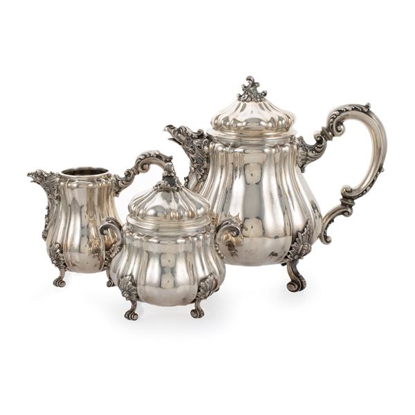 Silver tea service (3)  (Italy, 20th century)  - Auction Fine Silver and the Art of the Table - Colasanti Casa d'Aste