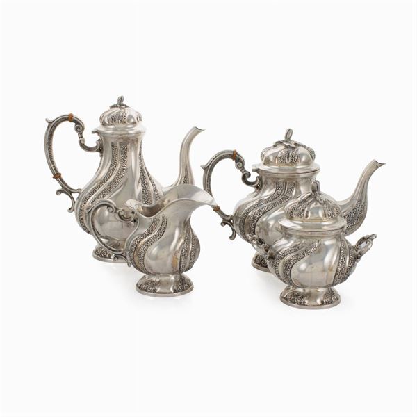 Silver tea and coffee service (4)