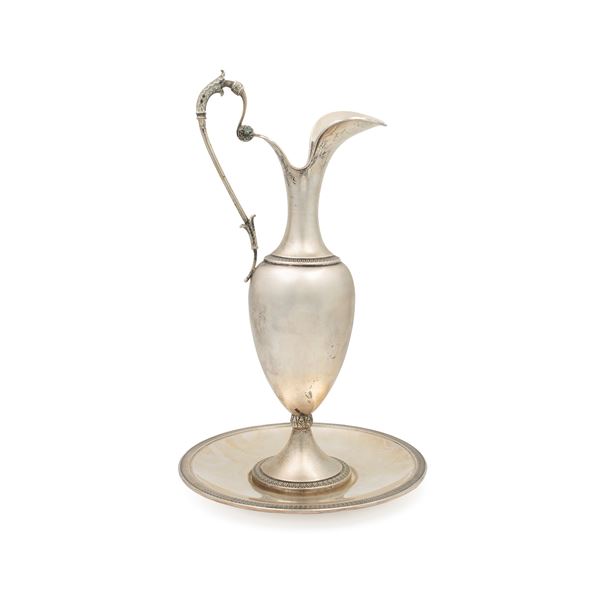 Silver pourer with presentoire (2)  (Italy, 20th century)  - Auction Fine Silver and the Art of the Table - Colasanti Casa d'Aste