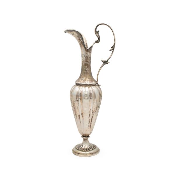 Silver jug  (Italy, 20th century)  - Auction Fine Silver and the Art of the Table - Colasanti Casa d'Aste