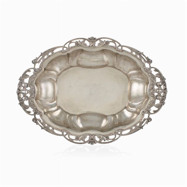 Silver centerpiece