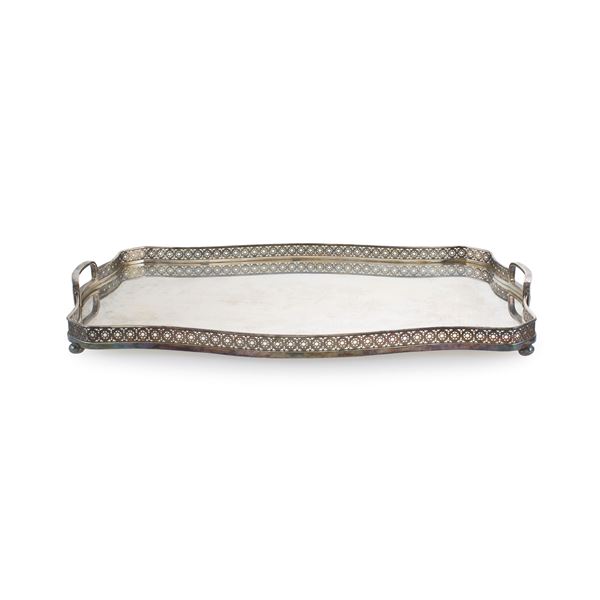 Two-handled Silver tray  (Italy, 20th century)  - Auction Fine Silver and the Art of the Table - Colasanti Casa d'Aste