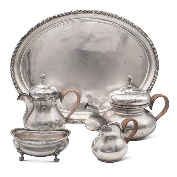 Silver tea and coffee service (5)  (Italia, bollo Fascio 1930/40s)  - Auction Fine Silver and the Art of the Table - Colasanti Casa d'Aste
