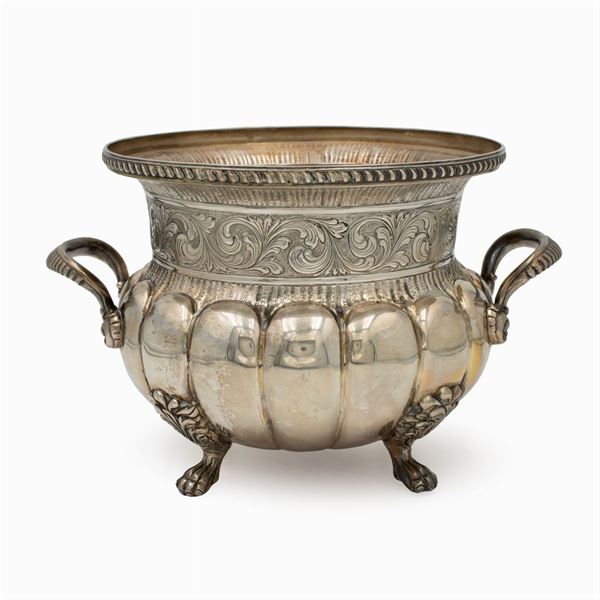 Silver centerpiece with two handles