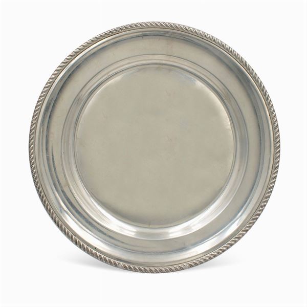 Circular silver tray  (Italy, 20th century)  - Auction Fine Silver and the Art of the Table - Colasanti Casa d'Aste