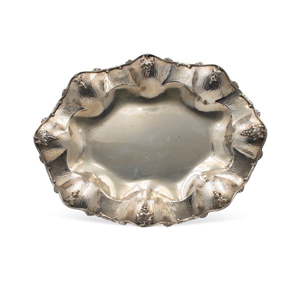 Silver centerpiece  (Italy, 20th century)  - Auction Fine Silver and the Art of the Table - Colasanti Casa d'Aste