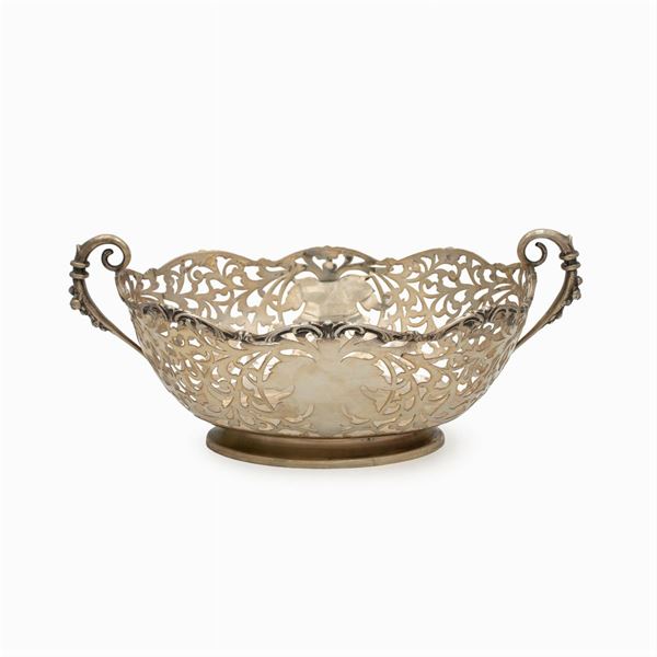 Silver Centerpiece basket
