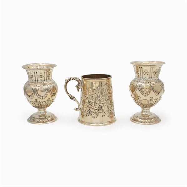 Group of small silver mugs (3)  (England, 19th-20th Century)  - Auction Fine Silver and the Art of the Table - Colasanti Casa d'Aste