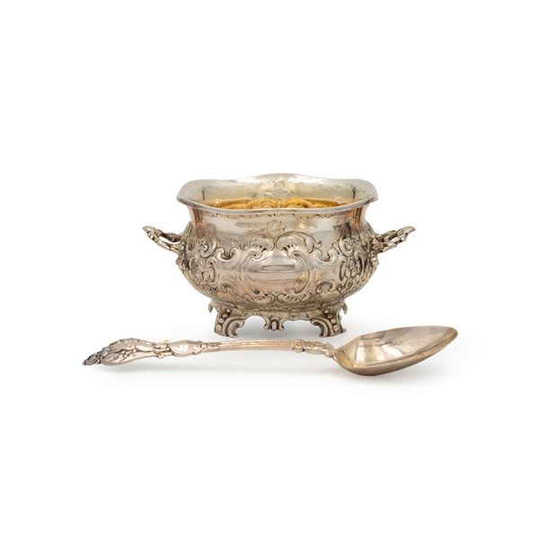 Silver sugar bowl (2)  (Sheffield, 1856)  - Auction Fine Silver and the Art of the Table - Colasanti Casa d'Aste